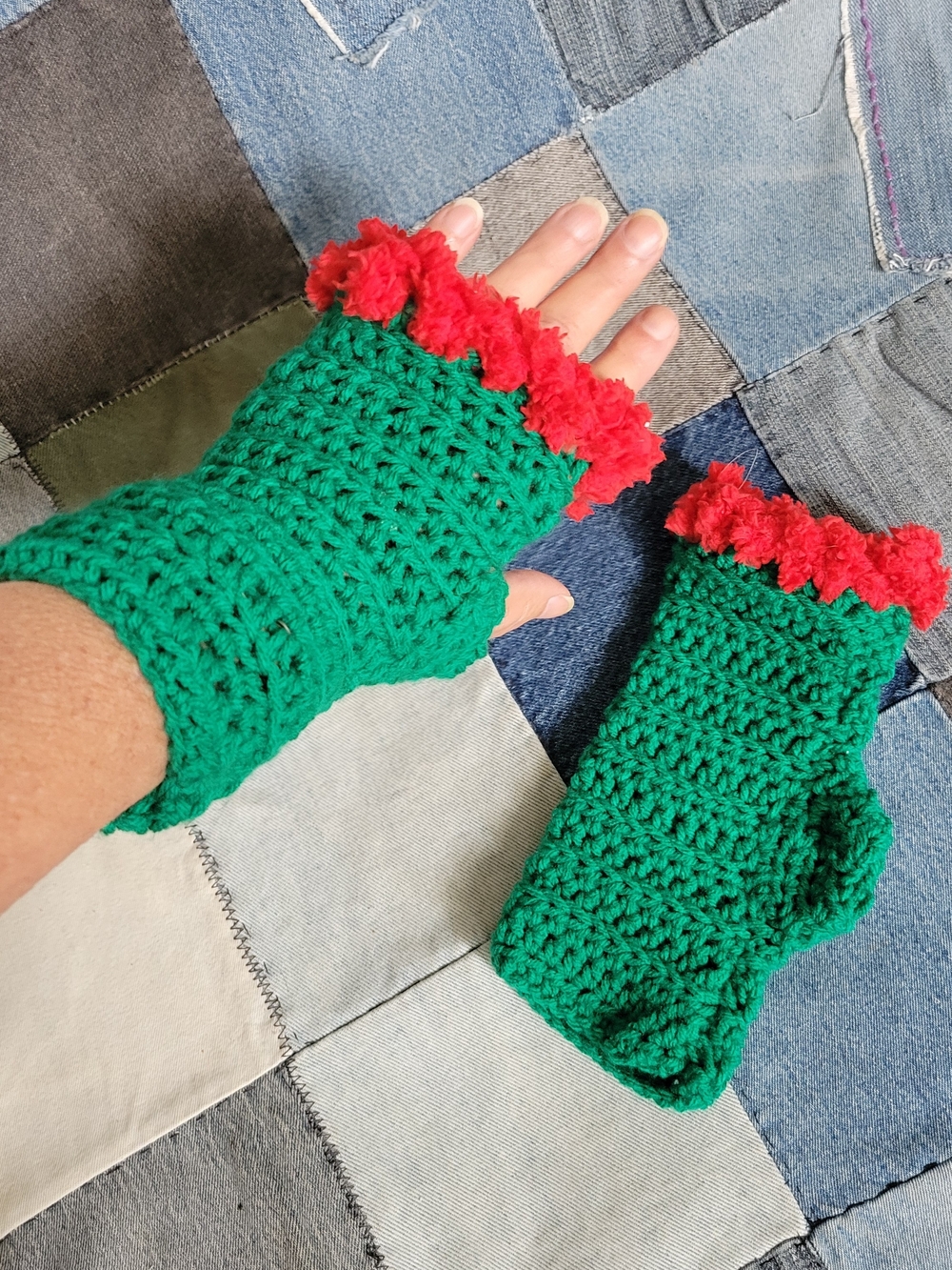 Handmade Adult Size L Green And Red Ruffles Crochet Fingerless Gloves